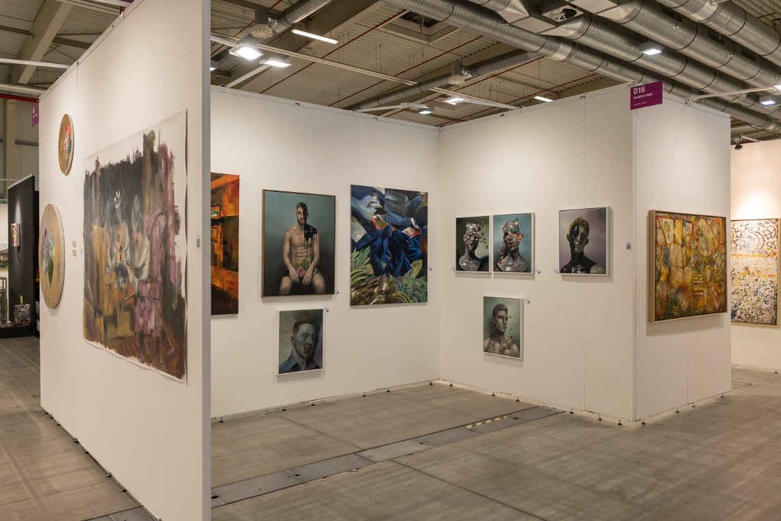 Oliver M Pavic booth